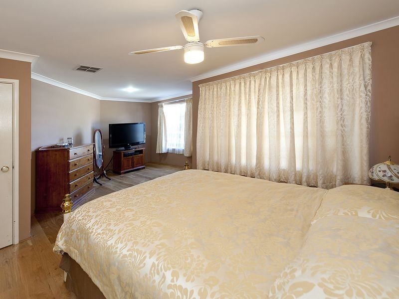 59 David Street, Maida Vale WA 6057