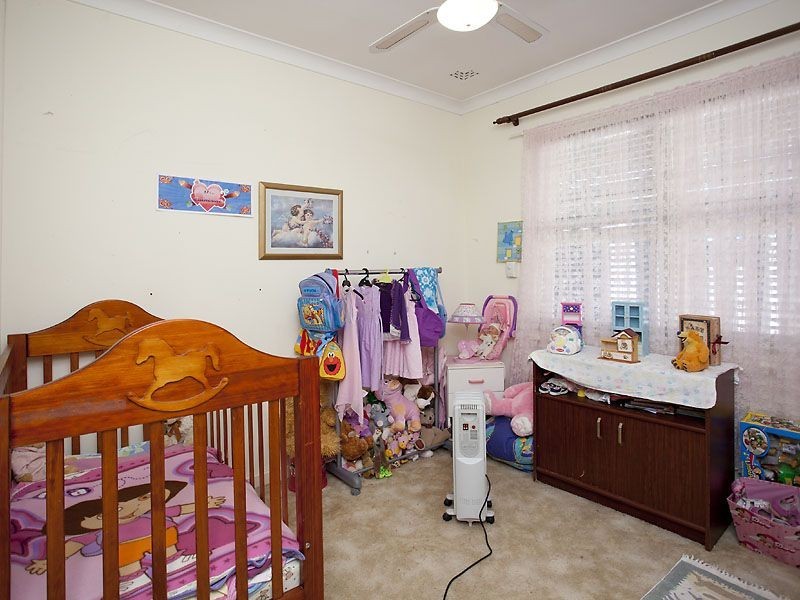 22 Markham Road, High Wycombe WA 6057