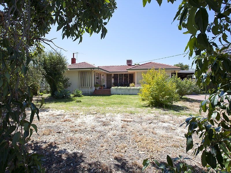 22 Markham Road, High Wycombe WA 6057