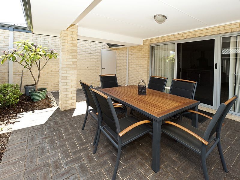 2/44 Range View Road, High Wycombe WA 6057