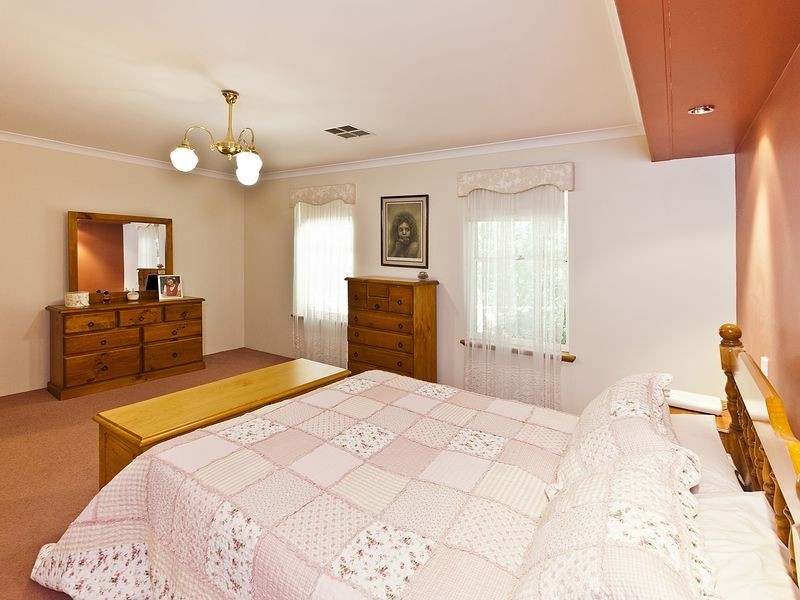 3 Pinebrook Gardens, Forrestfield WA 6058