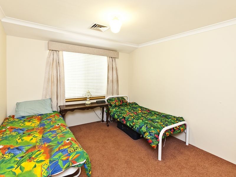 3 Pinebrook Gardens, Forrestfield WA 6058