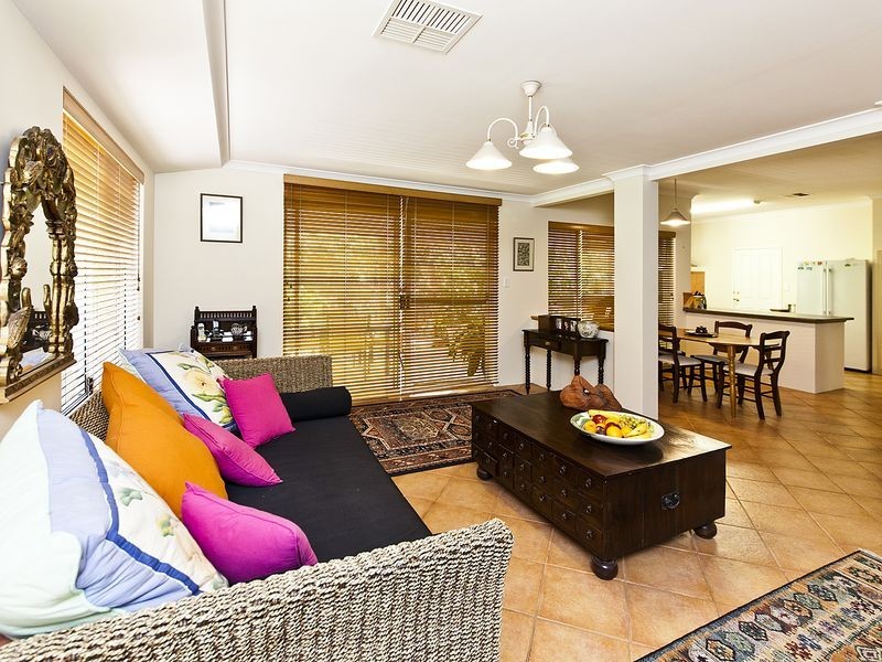 3 Pinebrook Gardens, Forrestfield WA 6058