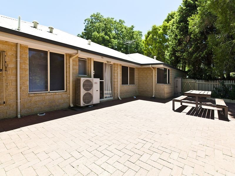 3 Pinebrook Gardens, Forrestfield WA 6058