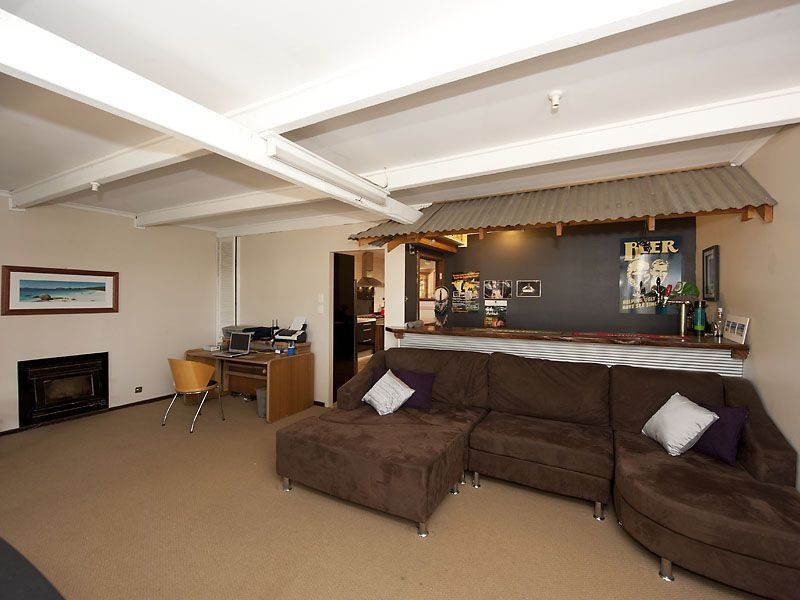 28 Valley Road, Kalamunda WA 6076