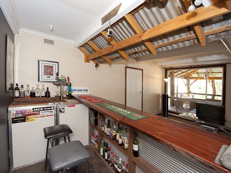 28 Valley Road, Kalamunda WA 6076