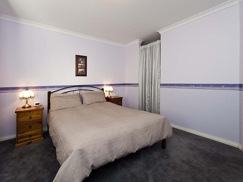 9 Pinker Crescent, Maida Vale WA 6057