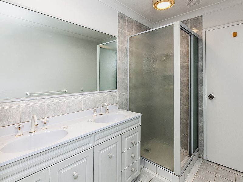 78 Blanchard Road, Swan View WA 6056