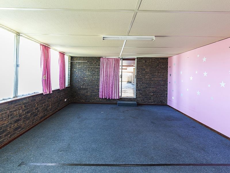 78 Blanchard Road, Swan View WA 6056