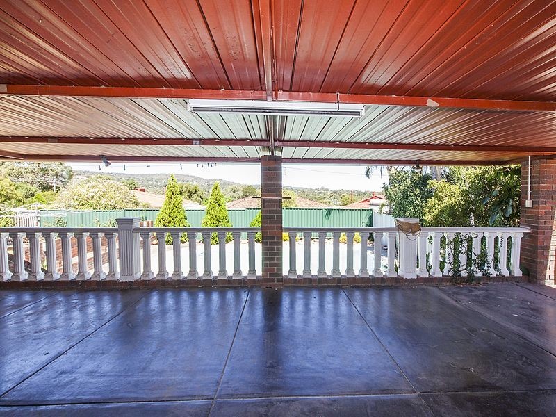 78 Blanchard Road, Swan View WA 6056