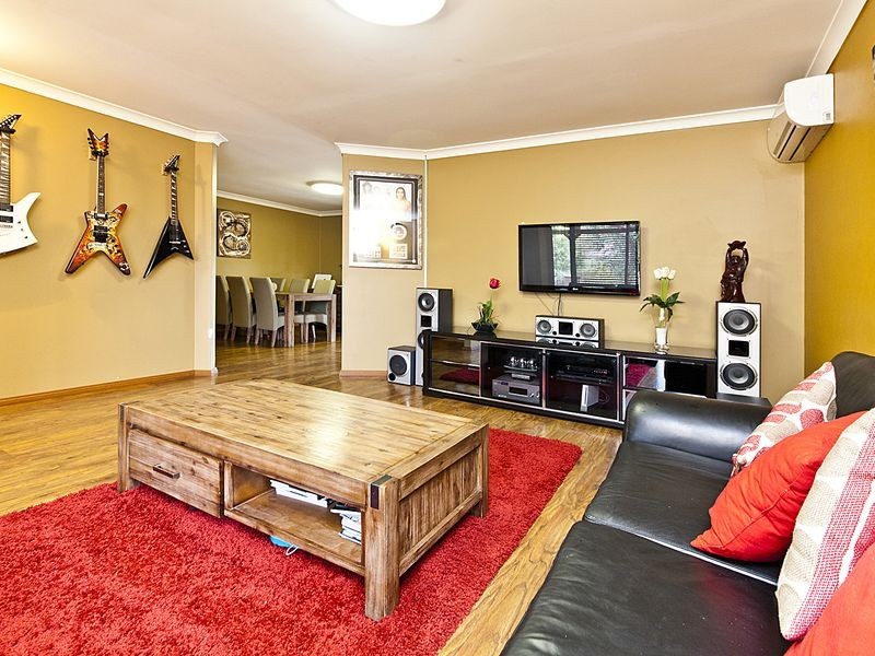 2 Hawk Court, High Wycombe WA 6057