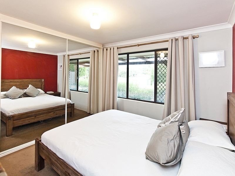 2 Hawk Court, High Wycombe WA 6057