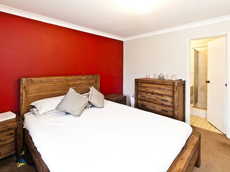 2 Hawk Court, High Wycombe WA 6057