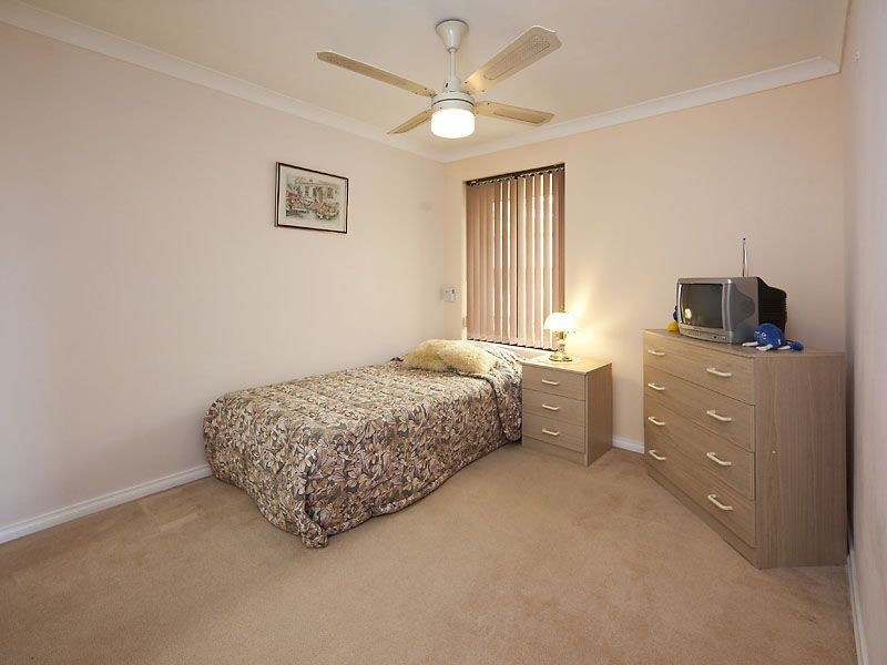 17 Smith Cres, High Wycombe WA 6057