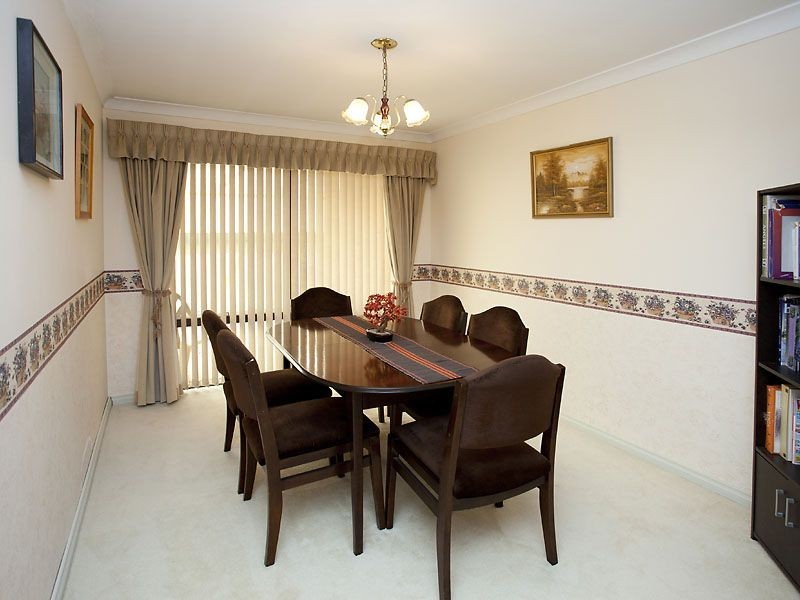 17 Smith Cres, High Wycombe WA 6057