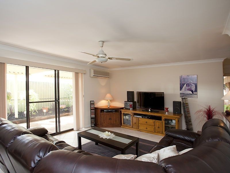 17 Smith Cres, High Wycombe WA 6057