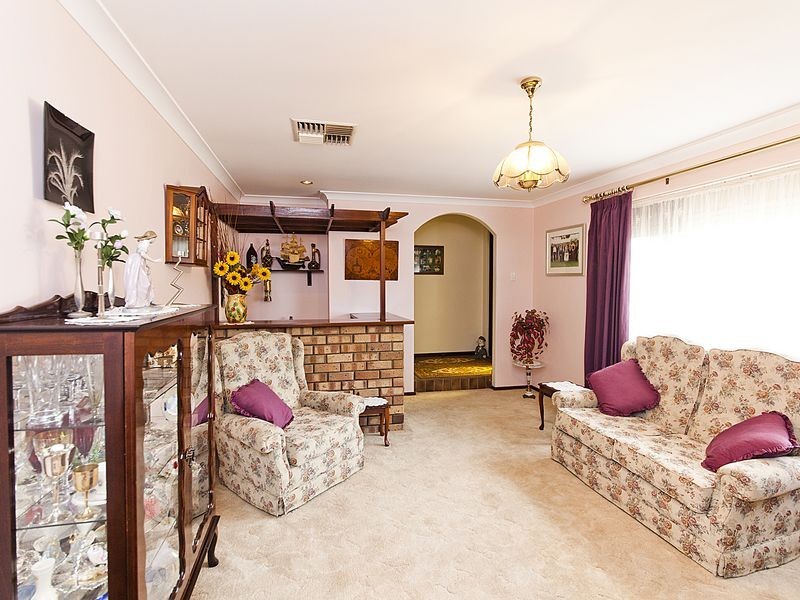 11 Bradley Way, High Wycombe WA 6057