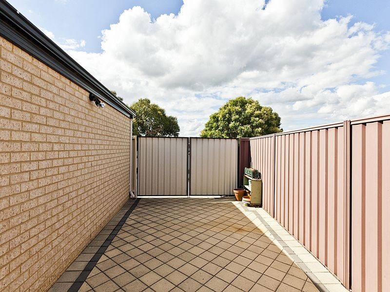15 Jecks Street, Maida Vale WA 6057