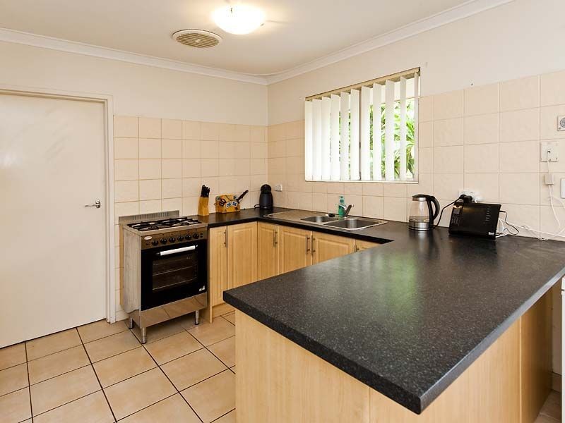 11 Moss Street, Huntingdale WA 6110