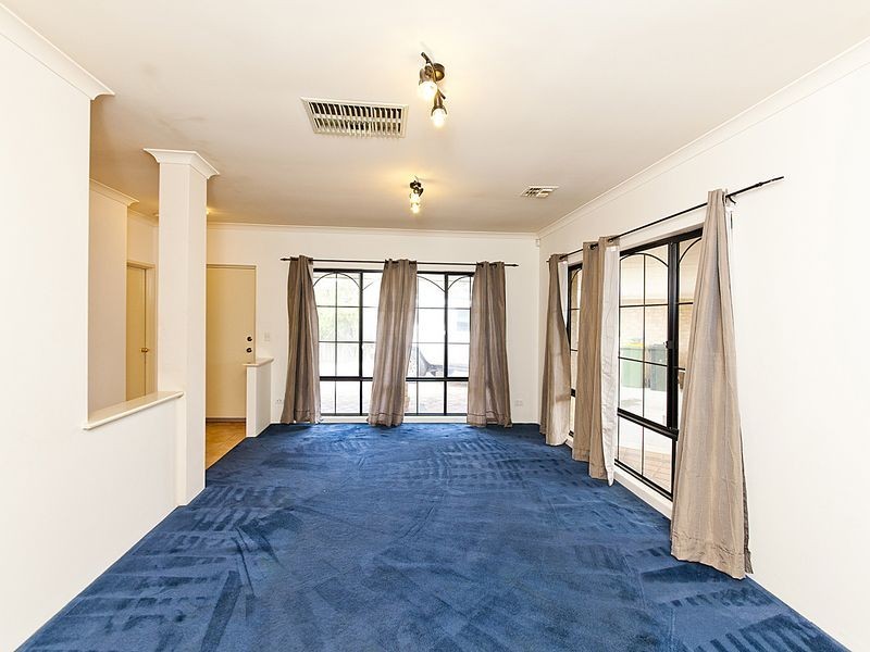 7 Jaeger Court, High Wycombe WA 6057