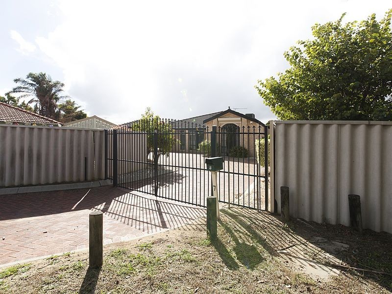 7 Jaeger Court, High Wycombe WA 6057