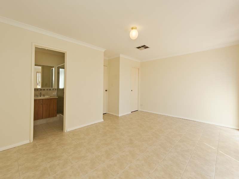88 Lambertia Crescent, High Wycombe WA 6057