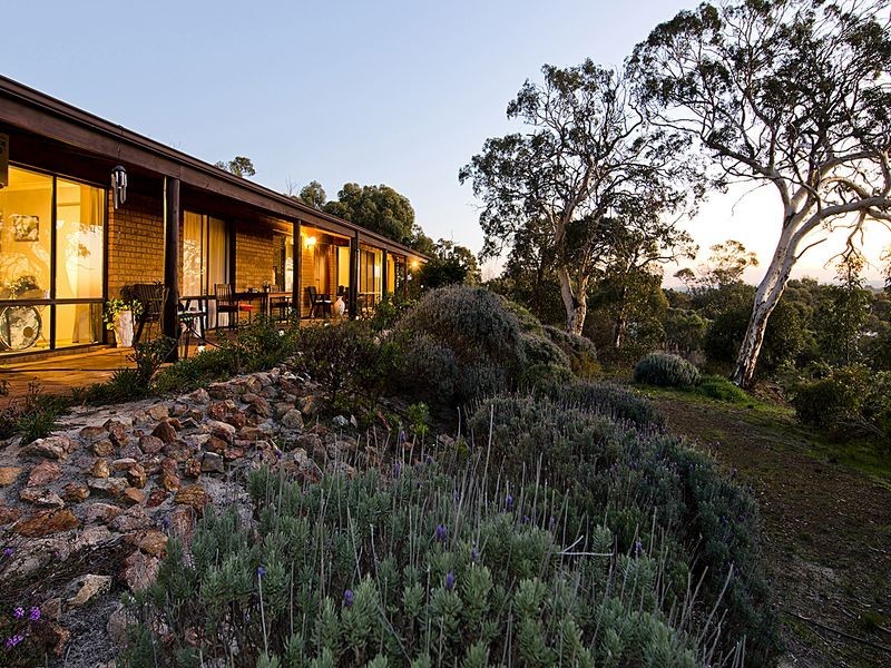 305 Holmes Road, Forrestfield WA 6058