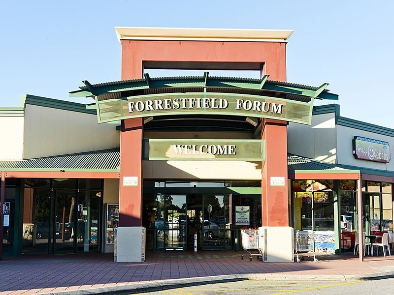 305 Holmes Road, Forrestfield WA 6058