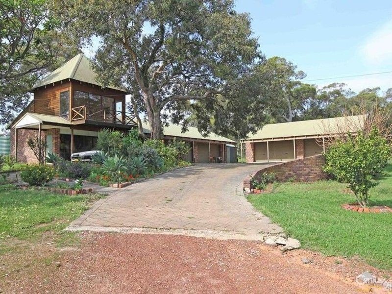 214 Holmes Road, Forrestfield WA 6058