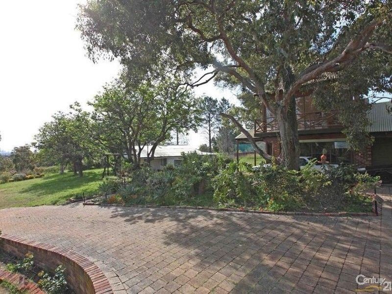 214 Holmes Road, Forrestfield WA 6058