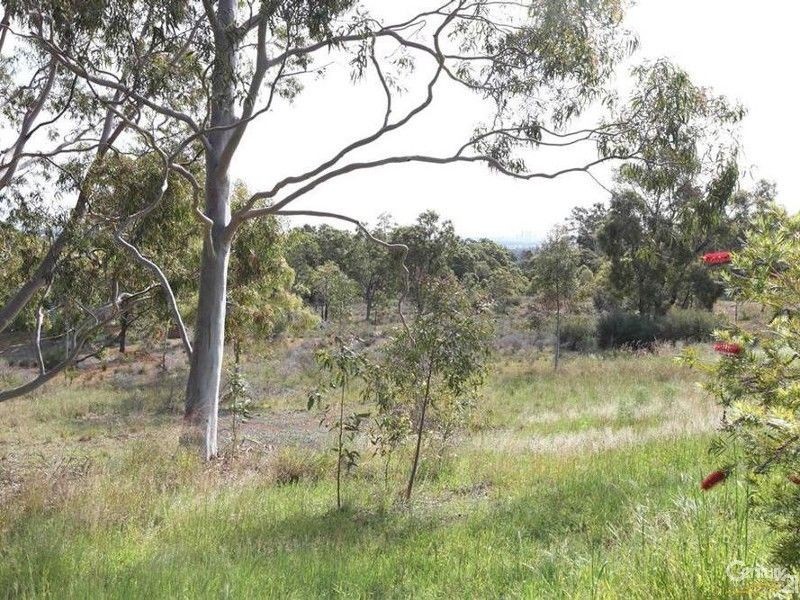 214 Holmes Road, Forrestfield WA 6058