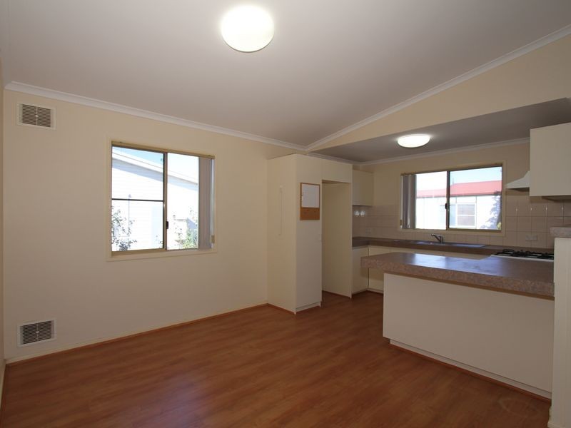 18/186 Hale Road, Forrestfield WA 6058