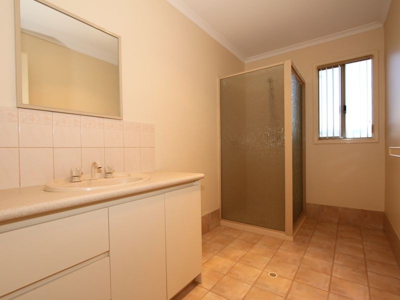 18/186 Hale Road, Forrestfield WA 6058