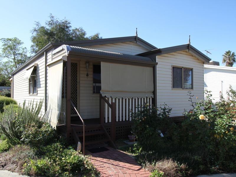 18/186 Hale Road, Forrestfield WA 6058