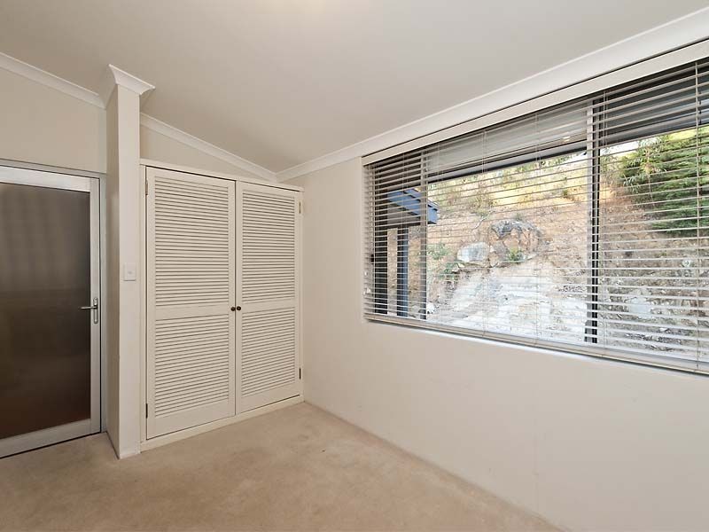 65 Gooseberry Hill Road, Gooseberry Hill WA 6076