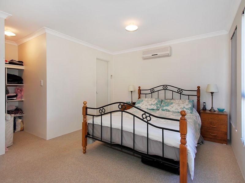 8 Plum Way, Forrestfield WA 6058