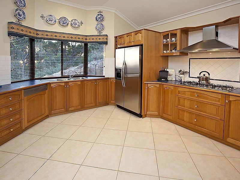 40 Gooseberry Hill Road, Gooseberry Hill WA 6076