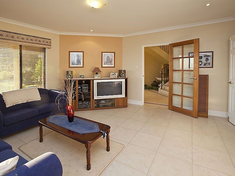 40 Gooseberry Hill Road, Gooseberry Hill WA 6076