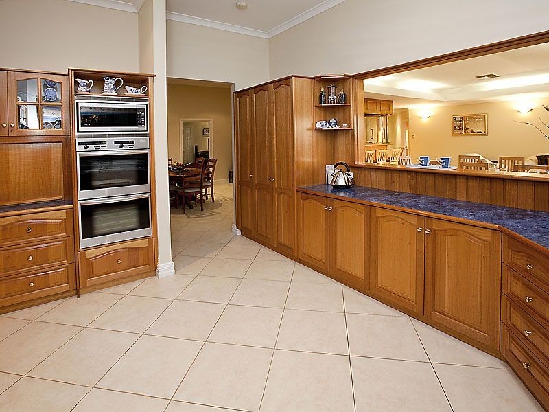 40 Gooseberry Hill Road, Gooseberry Hill WA 6076