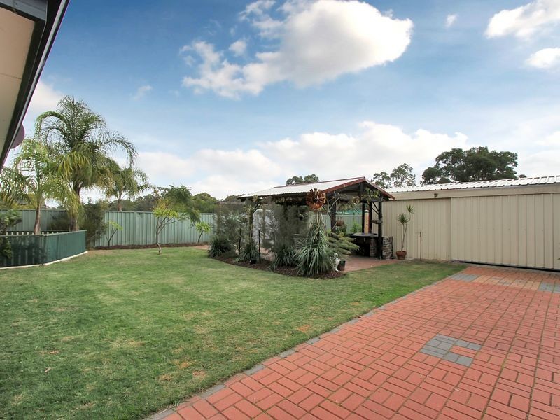79 Fruit Tree Crescent, Forrestfield WA 6058