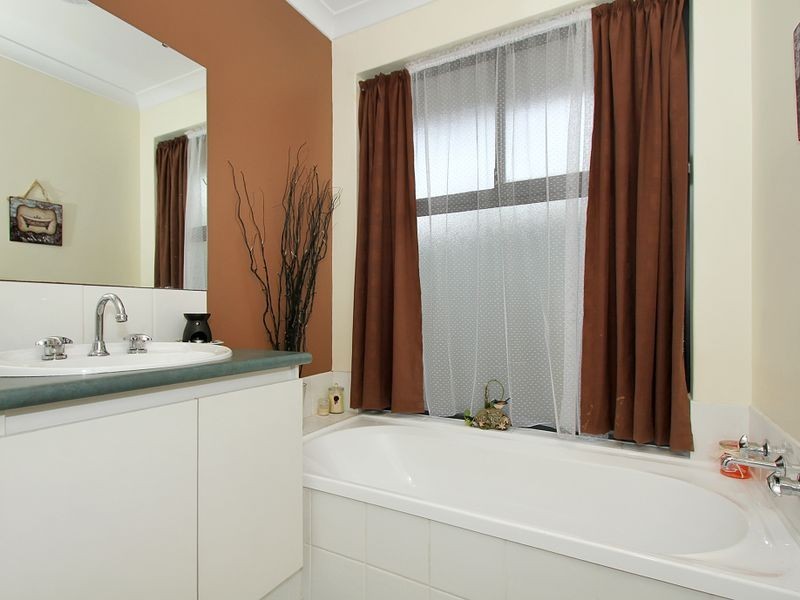 79 Fruit Tree Crescent, Forrestfield WA 6058