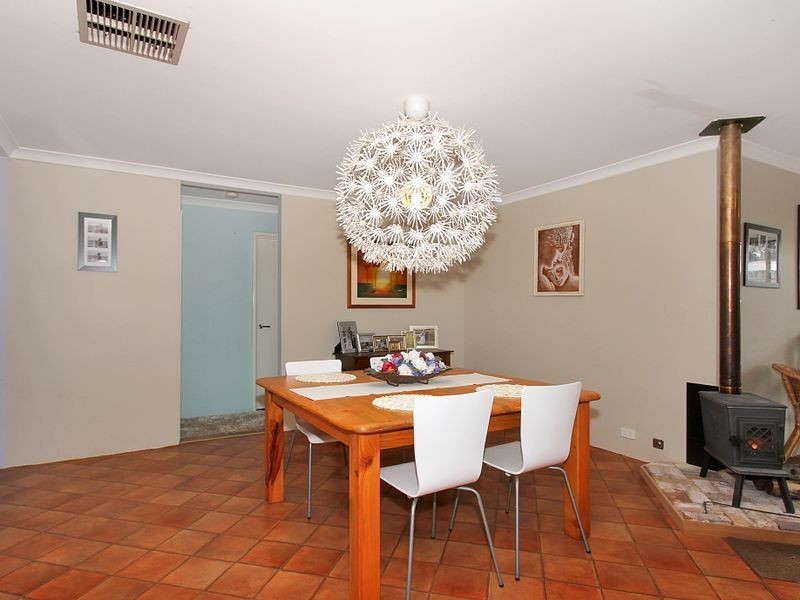 79 Fruit Tree Crescent, Forrestfield WA 6058