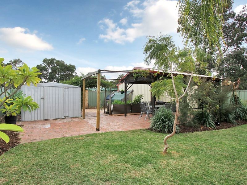 79 Fruit Tree Crescent, Forrestfield WA 6058