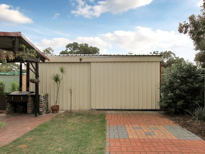 79 Fruit Tree Crescent, Forrestfield WA 6058
