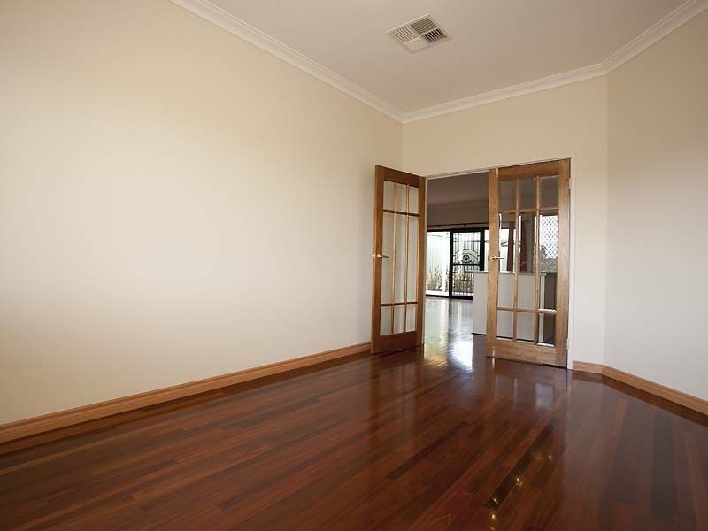 2 Bowden Drive, High Wycombe WA 6057
