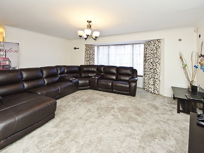 6 Heron Court, High Wycombe WA 6057