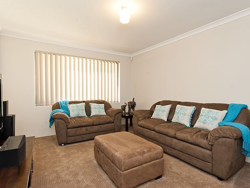 25 Lovett Drive, Forrestfield WA 6058