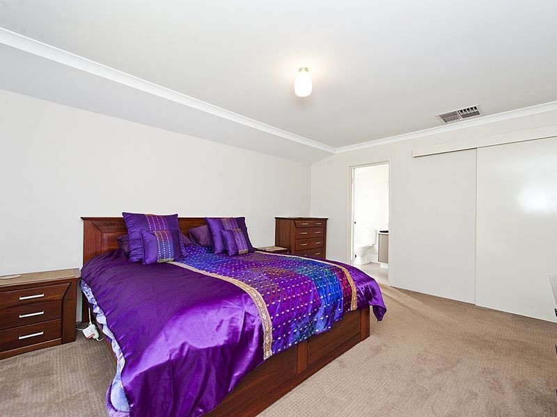 25 Lovett Drive, Forrestfield WA 6058