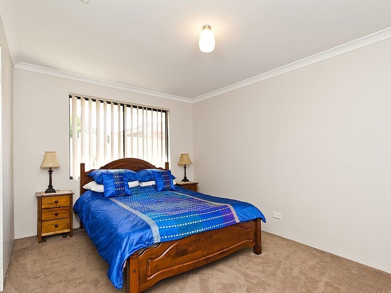 25 Lovett Drive, Forrestfield WA 6058
