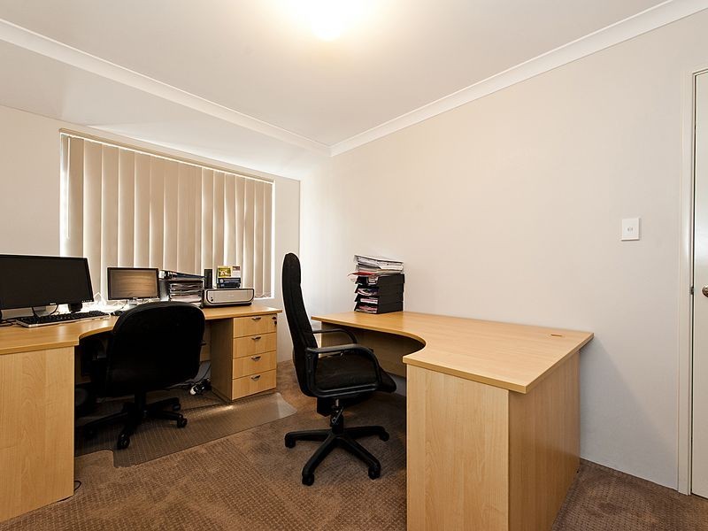 25 Lovett Drive, Forrestfield WA 6058